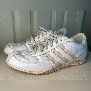 Adidas Women's Samoas 675001 ZX55 Peach & White Sz 9 Running Shoes Sneakers